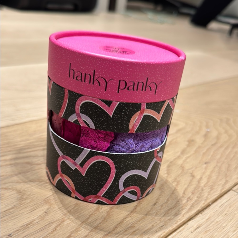 Hanky Panky Signature Lace Low Rise Thong Pack